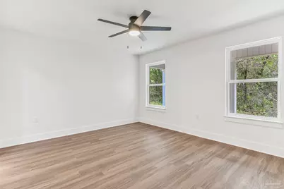 404 Bremen Ave, Pensacola, FL 32507 - Photo 14