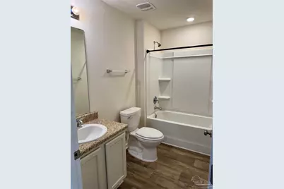 6395 Churchill Cir, Milton, FL 32583 - Photo 8