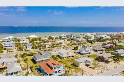 1006 Via Deluna Dr, Pensacola Beach, FL 32561 - Photo 32
