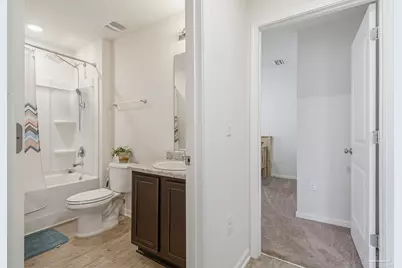 5768 Blackhorse Cir, Pensacola, FL 32526 - Photo 8
