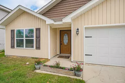 5768 Blackhorse Cir, Pensacola, FL 32526 - Photo 2