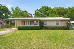 6509 Lark Ave, Milton, FL 32570 - Photo 1