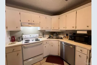 1301 Redwood Ln #H, Gulf Breeze, FL 32563 - Photo 12