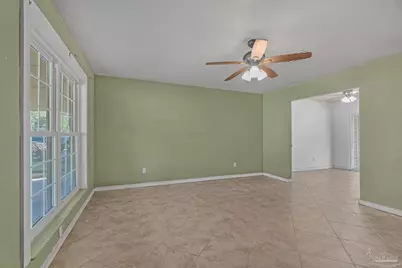 1019 Woodbury Pl, Cantonment, FL 32533 - Photo 10