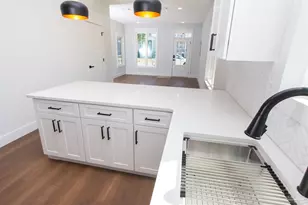 910 W Jackson St, Pensacola, FL 32501 - Photo 30