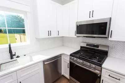 910 W Jackson St, Pensacola, FL 32501 - Photo 28