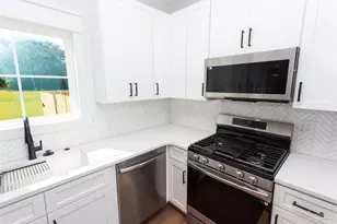 910 W Jackson St, Pensacola, FL 32501 - Photo 28