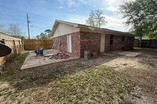 10758 Jolyne Dr, Pensacola, FL 32506 - Photo 4