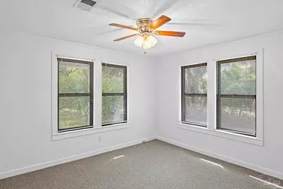 738 S E St, Pensacola, FL 32502 - Photo 16