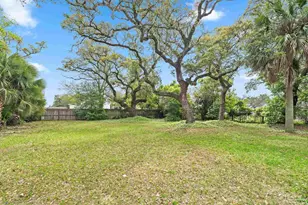 738 S E St, Pensacola, FL 32502 - Photo 22