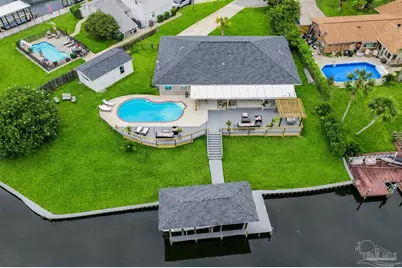 1047 Aquamarine Dr, Gulf Breeze, FL 32563 - Photo 12