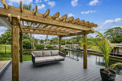 1047 Aquamarine Dr, Gulf Breeze, FL 32563 - Photo 20