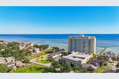 825 Bayshore Dr #508, Pensacola, FL 32507 - Photo 2
