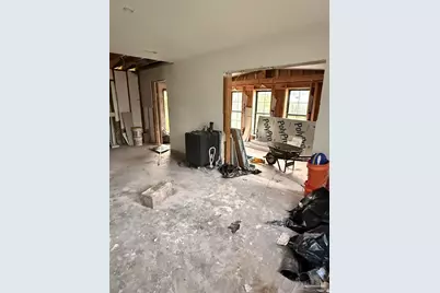 5555 Mayfair Dr, Pensacola, FL 32506 - Photo 2