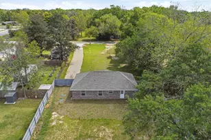 8055 El Estrecho Dr, Pensacola, FL 32514 - Photo 8