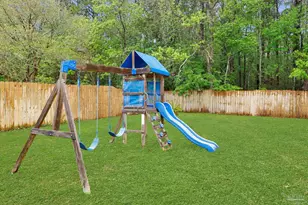 152 Carrier Dr, Pensacola, FL 32506 - Photo 18