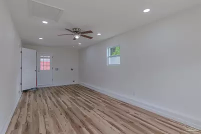 2080 Elaine Cir, Pensacola, FL 32504 - Photo 12