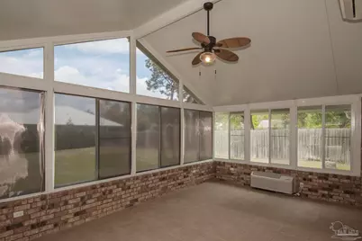 6073 Breckenridge Dr, Milton, FL 32570 - Photo 8