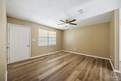 5633 Collinswood Dr, Milton, FL 32583 - Photo 6