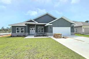 5529 Chenier Dr, Gulf Breeze, FL 32563 - Photo 1