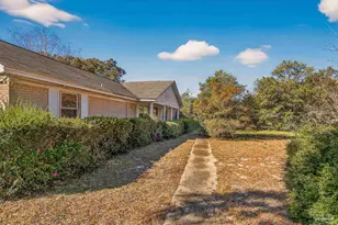 2933 Breckenridge Dr, Pensacola, FL 32526 - Photo 2