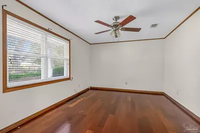 2933 Breckenridge Dr, Pensacola, FL 32526 - Photo 8