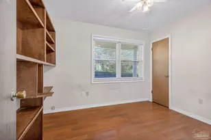 2933 Breckenridge Dr, Pensacola, FL 32526 - Photo 12