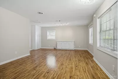 8080 Lawton St, Pensacola, FL 32514 - Photo 4