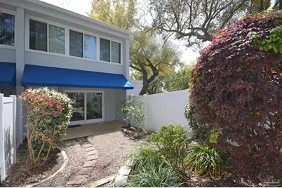 201 Pensacola Beach Rd #D17, Gulf Breeze, FL 32561 - Photo 2