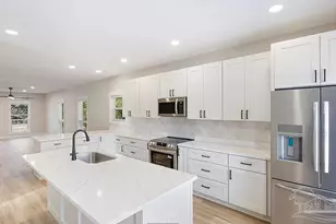 8338 Raleigh Cir, Pensacola, FL 32534 - Photo 10