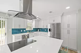 420 Dolphin St, Gulf Breeze, FL 32561 - Photo 4