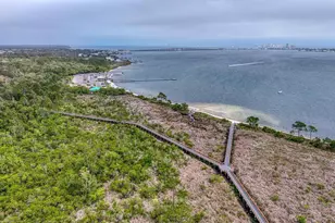 420 Dolphin St, Gulf Breeze, FL 32561 - Photo 40