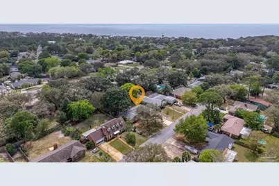 420 Dolphin St, Gulf Breeze, FL 32561 - Photo 38