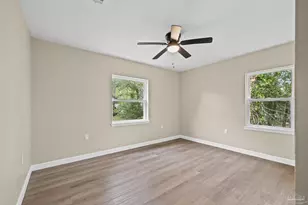 4819 W Jackson St, Pensacola, FL 32506 - Photo 4