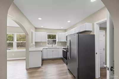 4819 W Jackson St, Pensacola, FL 32506 - Photo 14