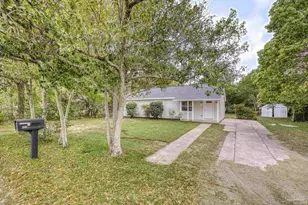 4819 W Jackson St, Pensacola, FL 32506 - Photo 2