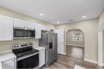 4819 W Jackson St, Pensacola, FL 32506 - Photo 18