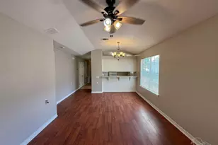 5919 Bilek Dr, Pensacola, FL 32526 - Photo 2