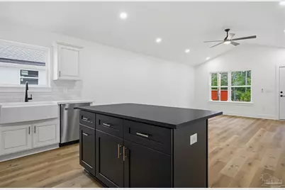 2894 N 25th Ave, Milton, FL 32583 - Photo 10