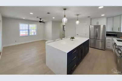 1613 Stanford Rd, Gulf Breeze, FL 32563 - Photo 10