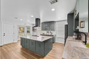 10666 Macgregor Dr, Pensacola, FL 32514 - Photo 6