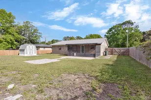 2325 Merle Cir, Pensacola, FL 32526 - Photo 50