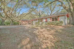 110 Hancock Ln, Pensacola, FL 32503 - Photo 32