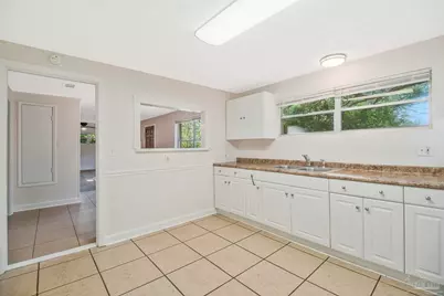 110 Hancock Ln, Pensacola, FL 32503 - Photo 4