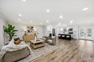 4593 Soundside Dr, Gulf Breeze, FL 32563 - Photo 6