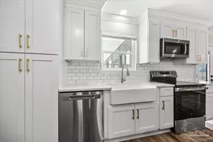 4593 Soundside Dr, Gulf Breeze, FL 32563 - Photo 16