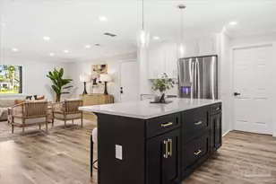 4593 Soundside Dr, Gulf Breeze, FL 32563 - Photo 12