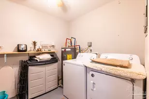 4246 Baywoods Dr, Pensacola, FL 32504 - Photo 18