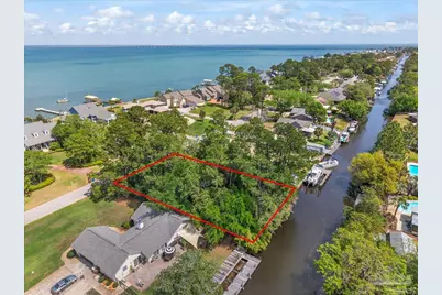 2943 Coral Strip Pkwy, Gulf Breeze, FL 32563 - Photo 4