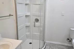 9775 N Loop Rd, Pensacola, FL 32507 - Photo 10